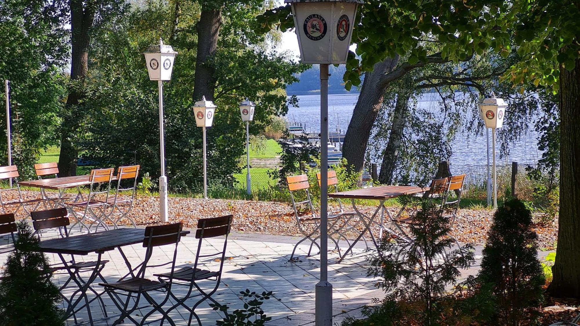 Hotel & Restaurant Haus Am See Locknitz Esterno foto